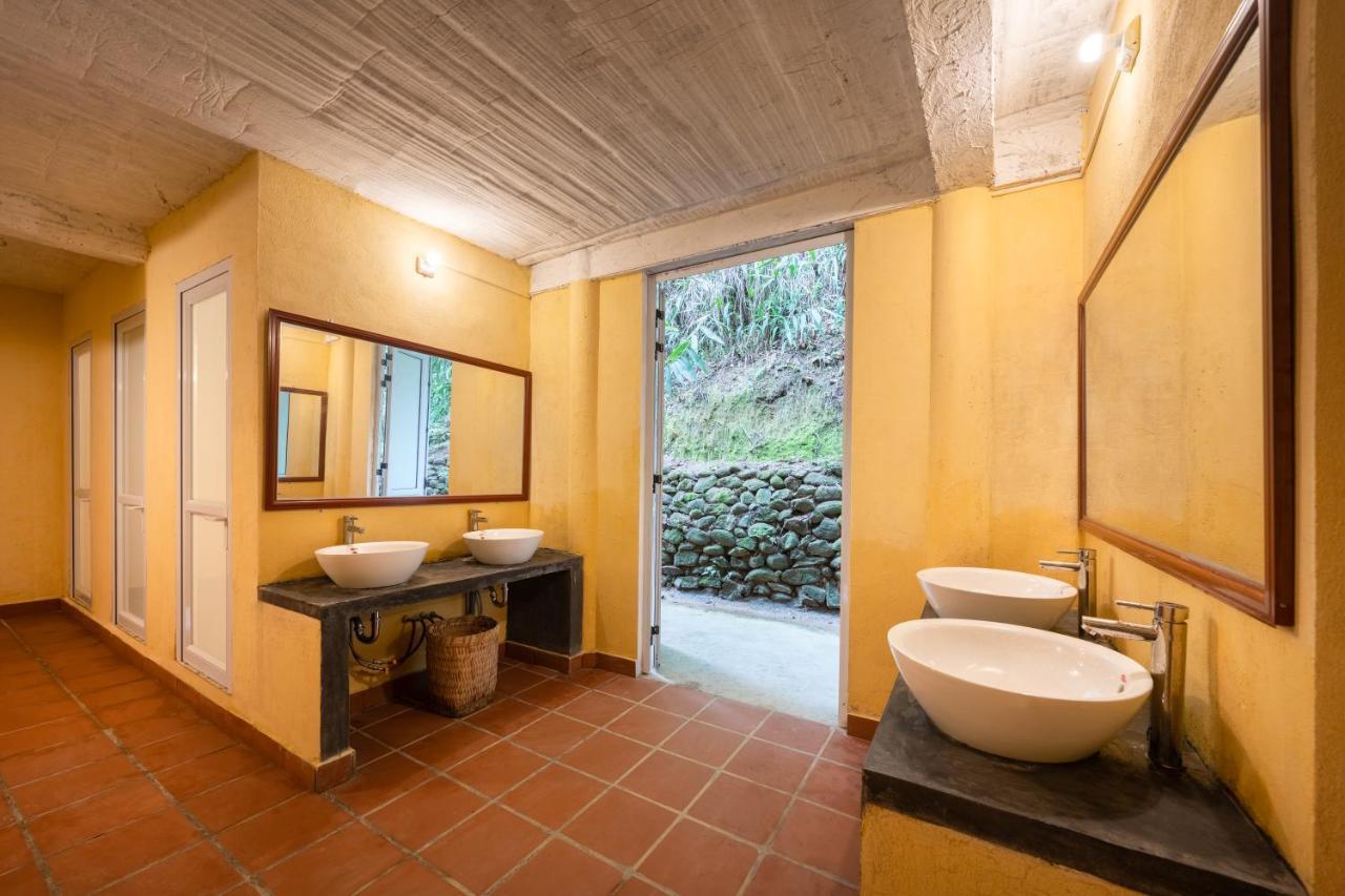 Panhou Retreat Hotel Ha Giang Exterior photo